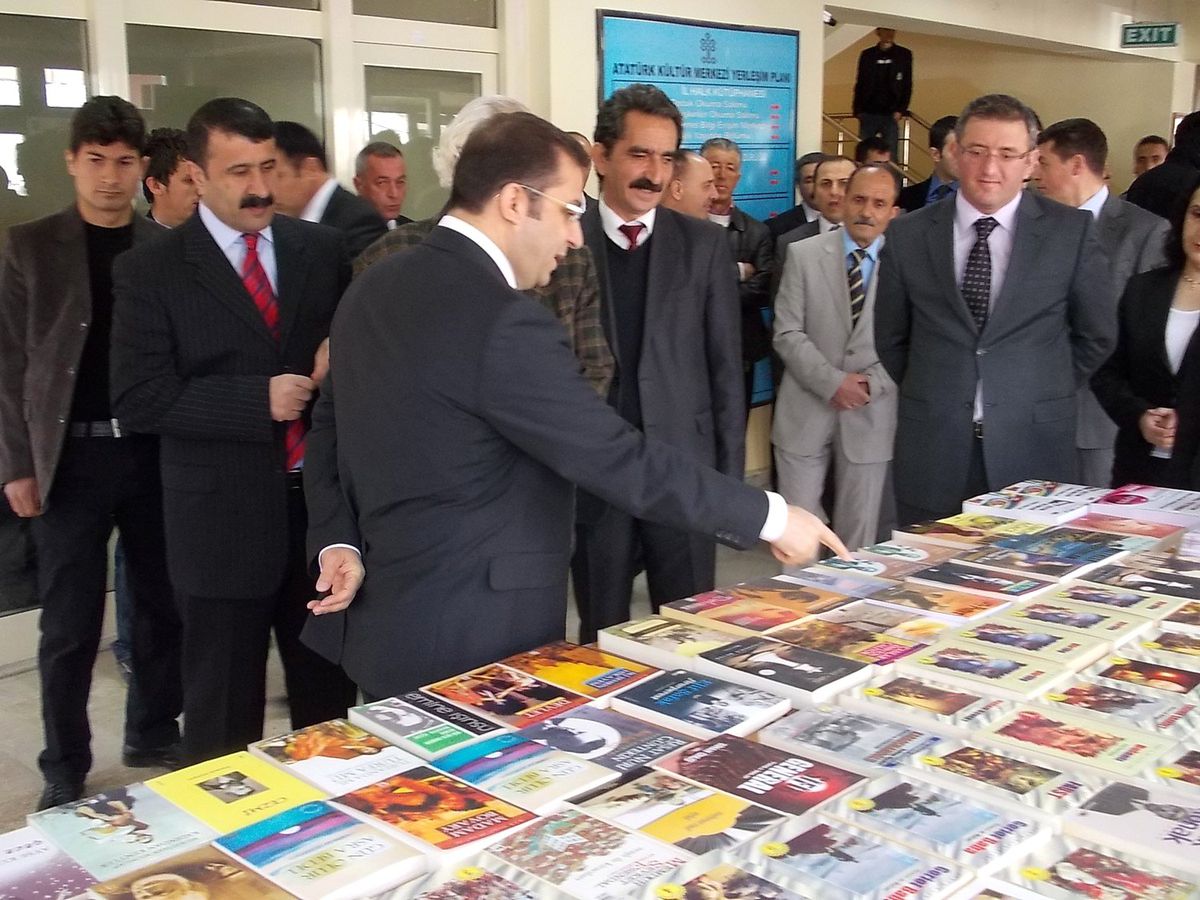 Hakkari'de Kütüphane Haftası Kutlamaları