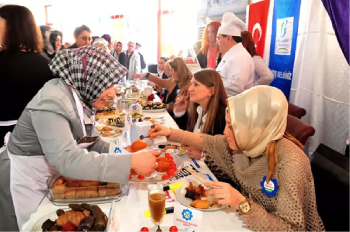 Hanımlar Yemek Yarışmasında