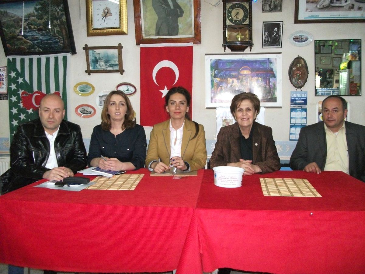 Hayvan Hakları Mudanya\'da Tartışıldı