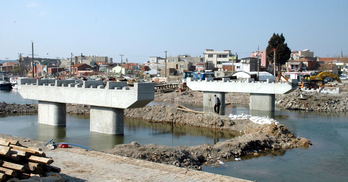İnönü Köprüsünün İnşaatı Bütün Hızıyla Sürüyor