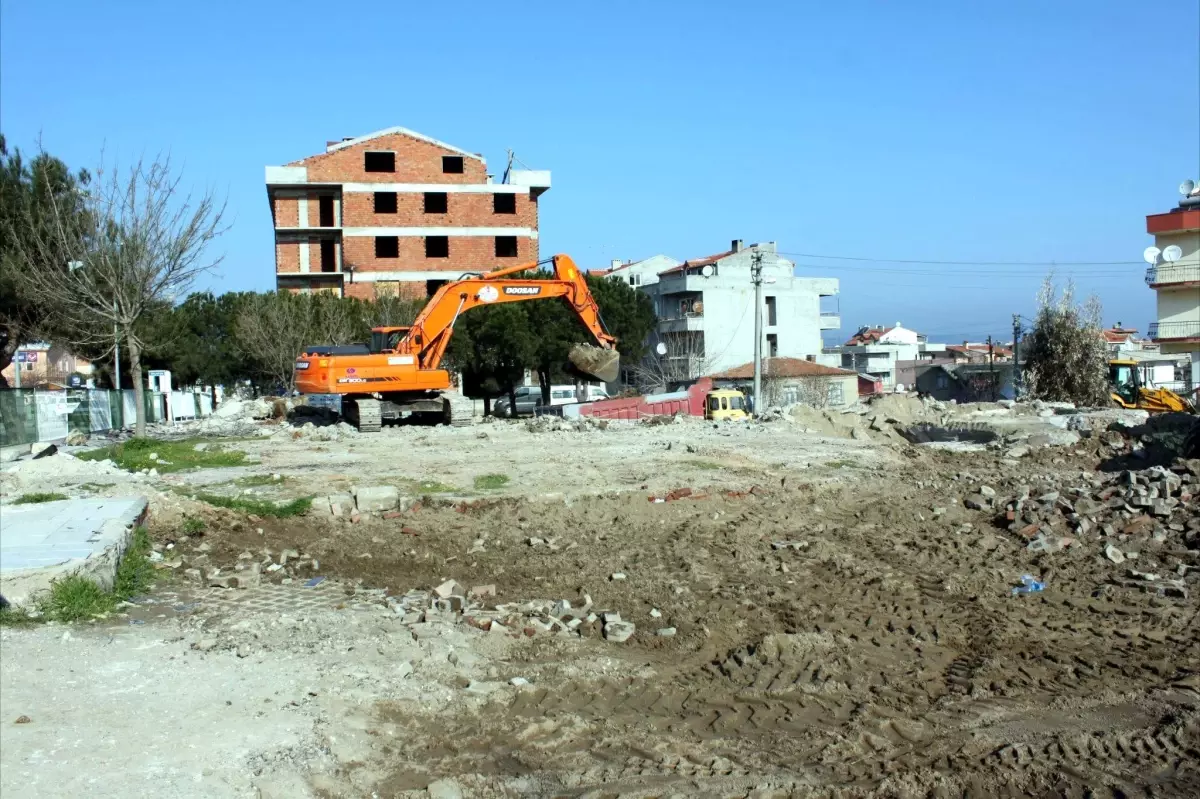 Kepez Belediyesi Hizmet Binası İnşaat Hazırlıklarına Başlandı