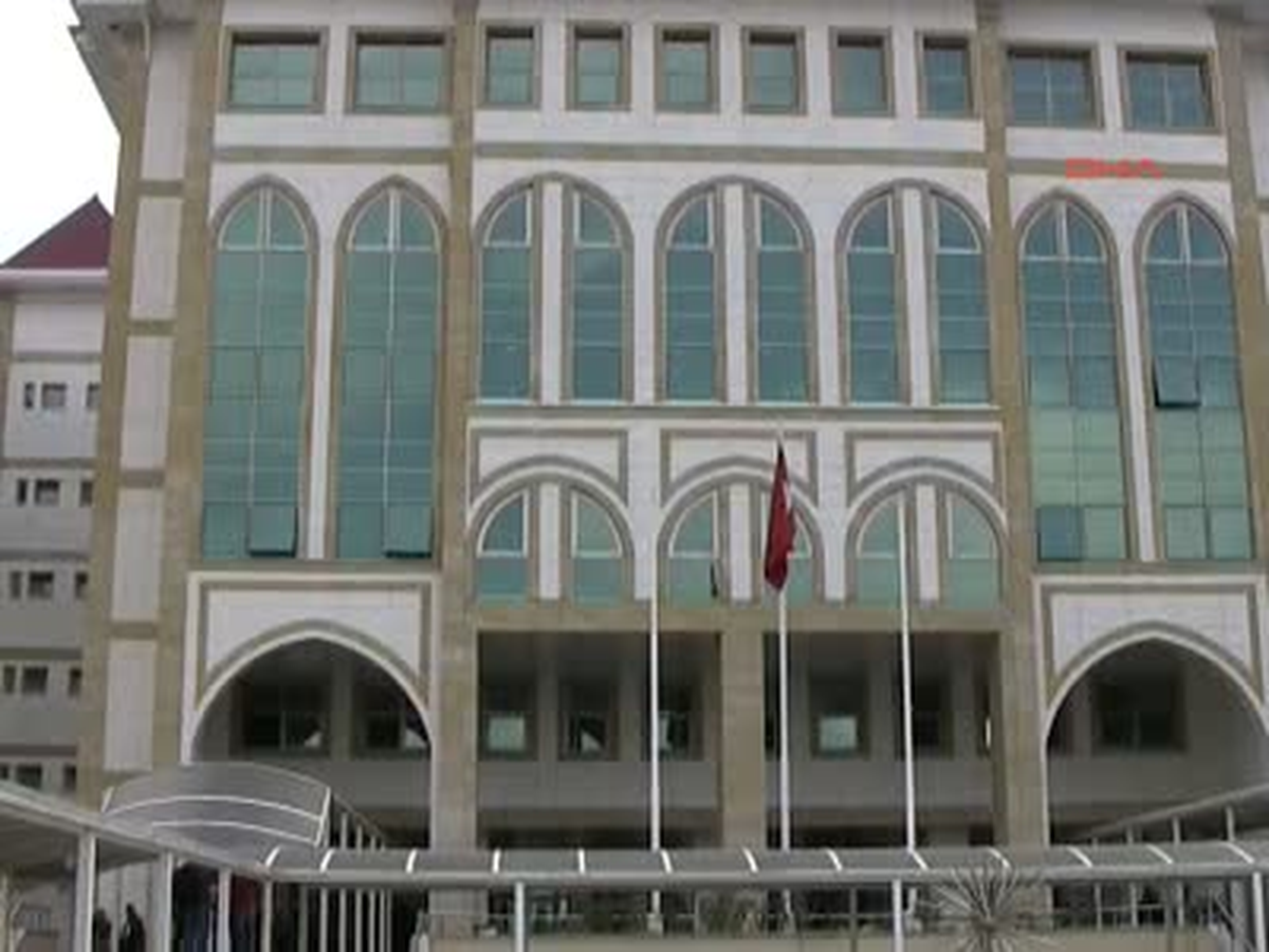 Kızını Sözleşmeyle Satan Babaya ve Alan İşadamına Ceza Yağdı