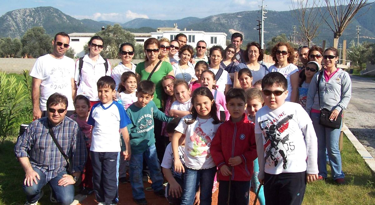 Milas\'ta Piknikli Kaynaşma