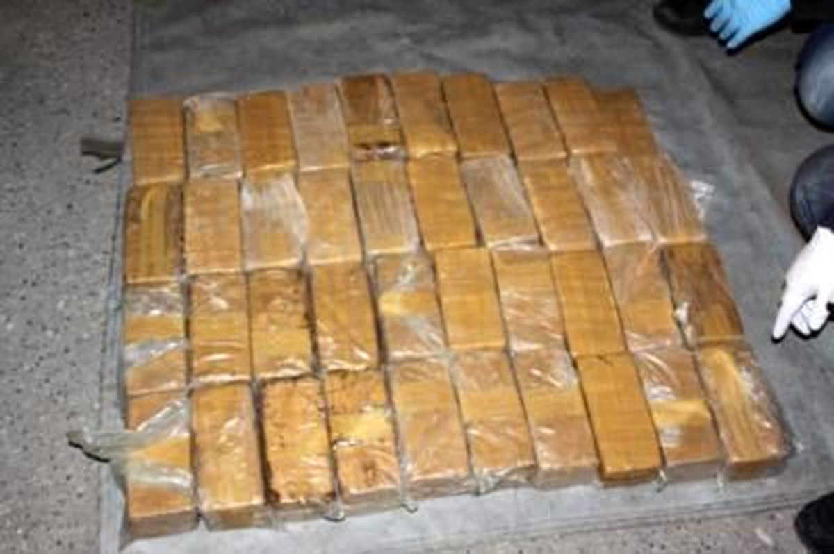 Muradiye\'de 10 Kilo 693 Gram Eroin Ele Geçirildi