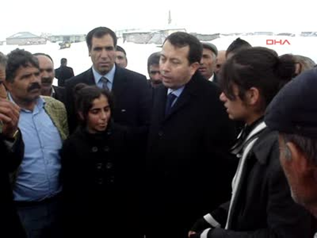 Muş\'ta Deprem Bulanık Kaymakamı Sultanlı Köyü\'nde