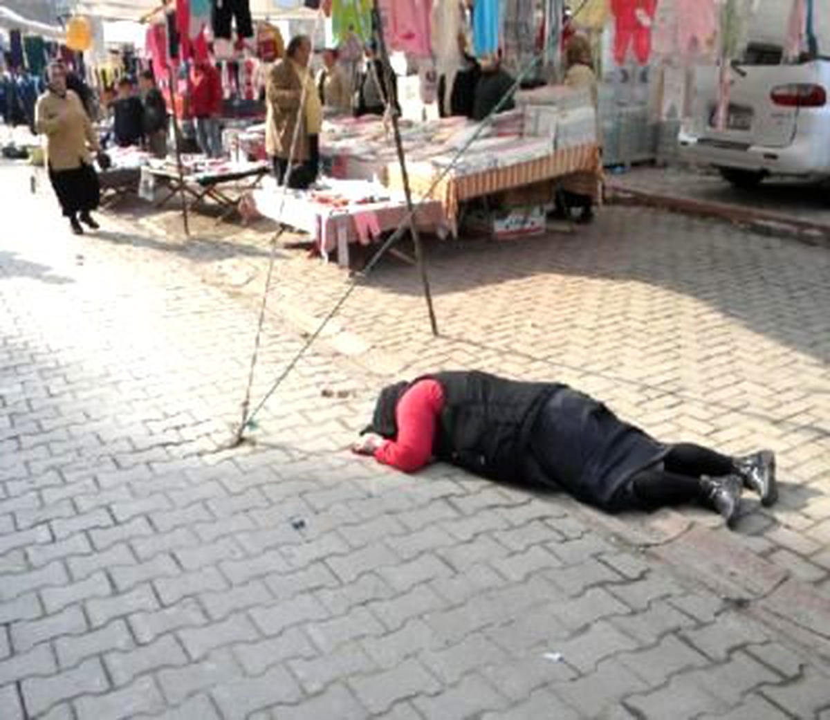 Pazar Yerinde Av Tüfeği ile Dehşet Saçtı: 1 Ölü, 1 Yaralı