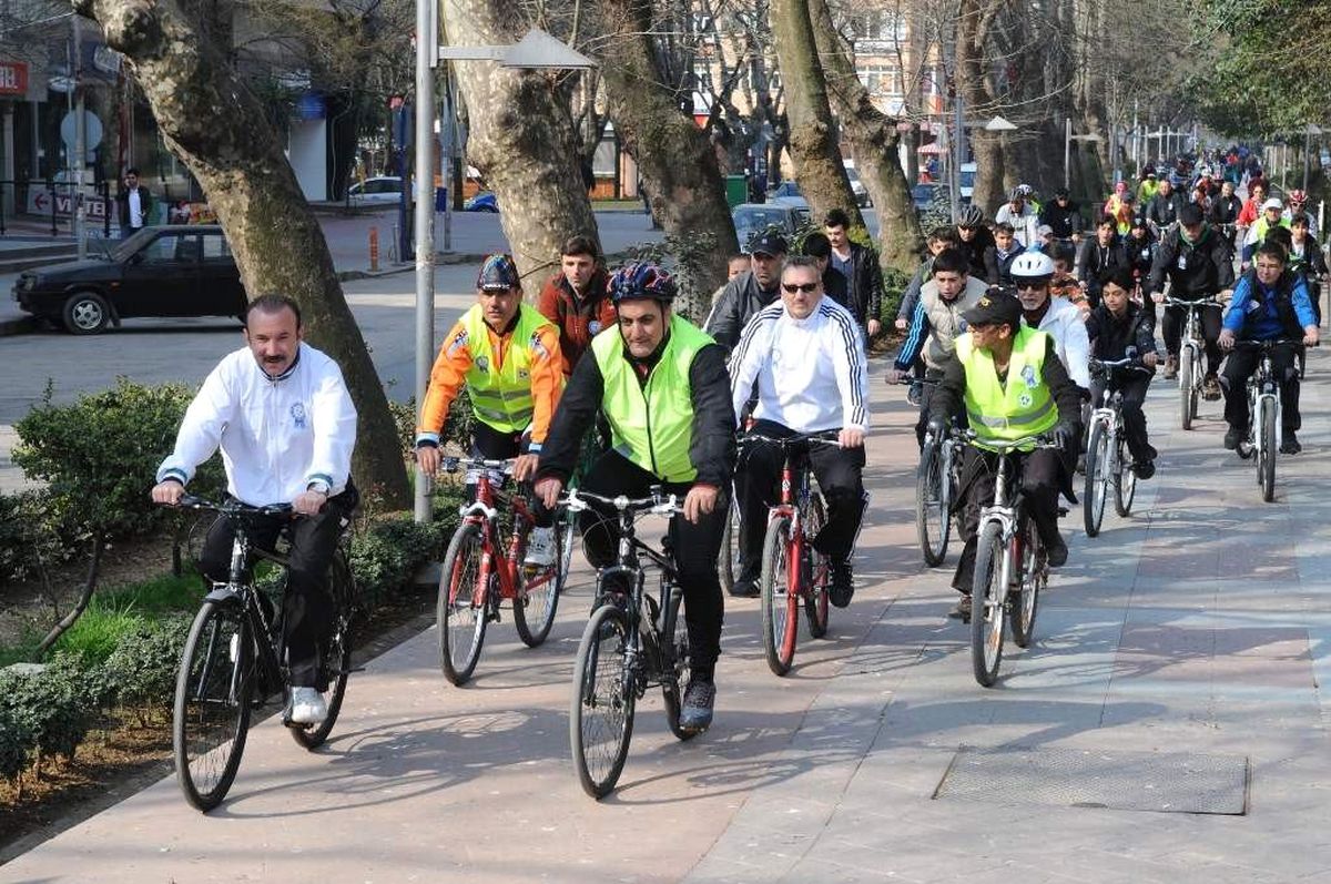 Pedallar Kardeşlik İçin Çevrildi