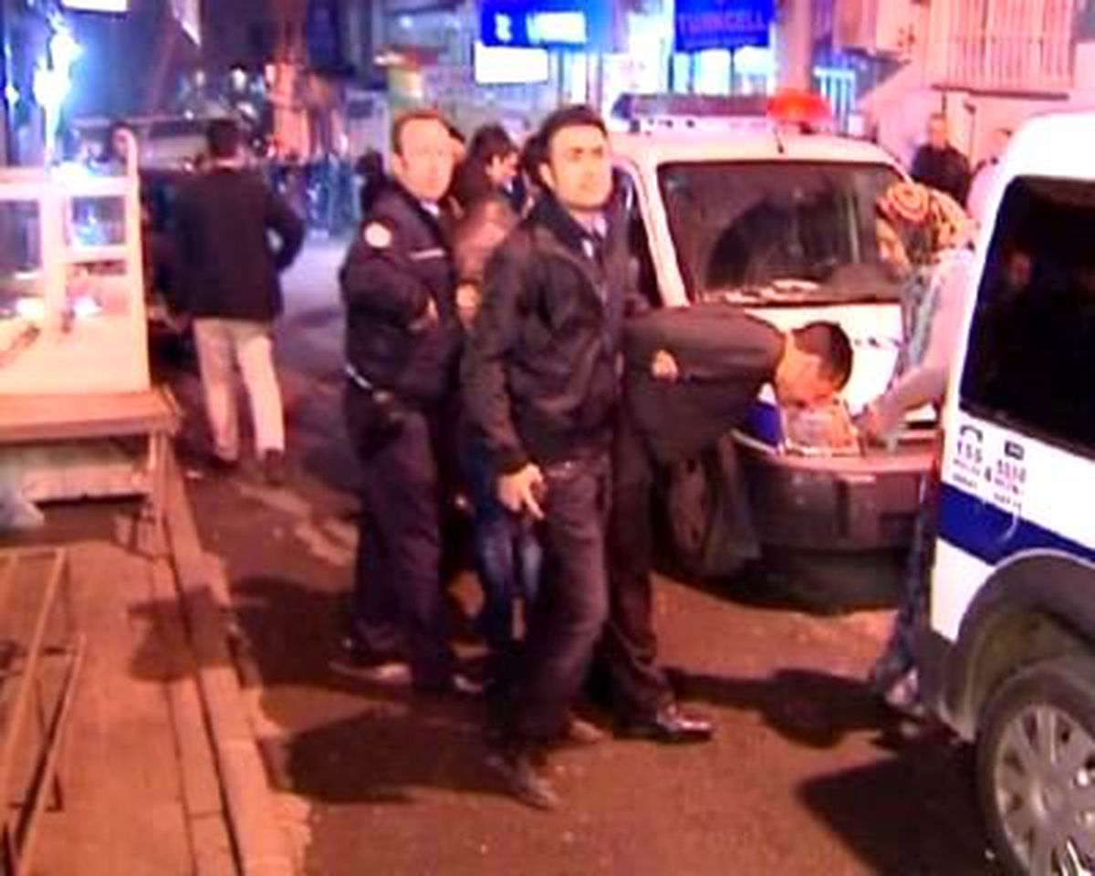 Polis-Kebapçı Kavgası: 3 Yaralı
