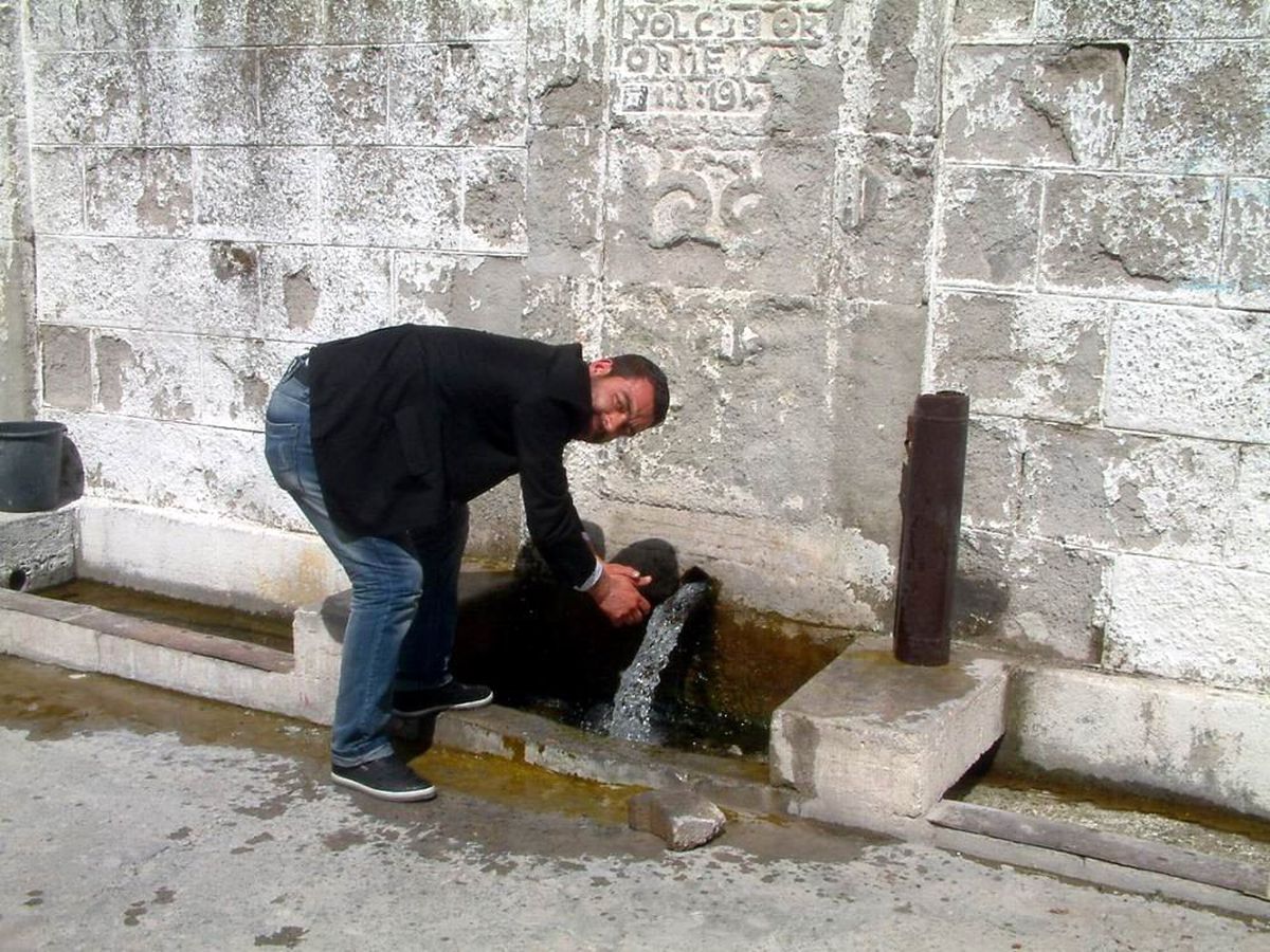 Savaştepe\'de Hayırsever Çeşmesi İlgi Gördü