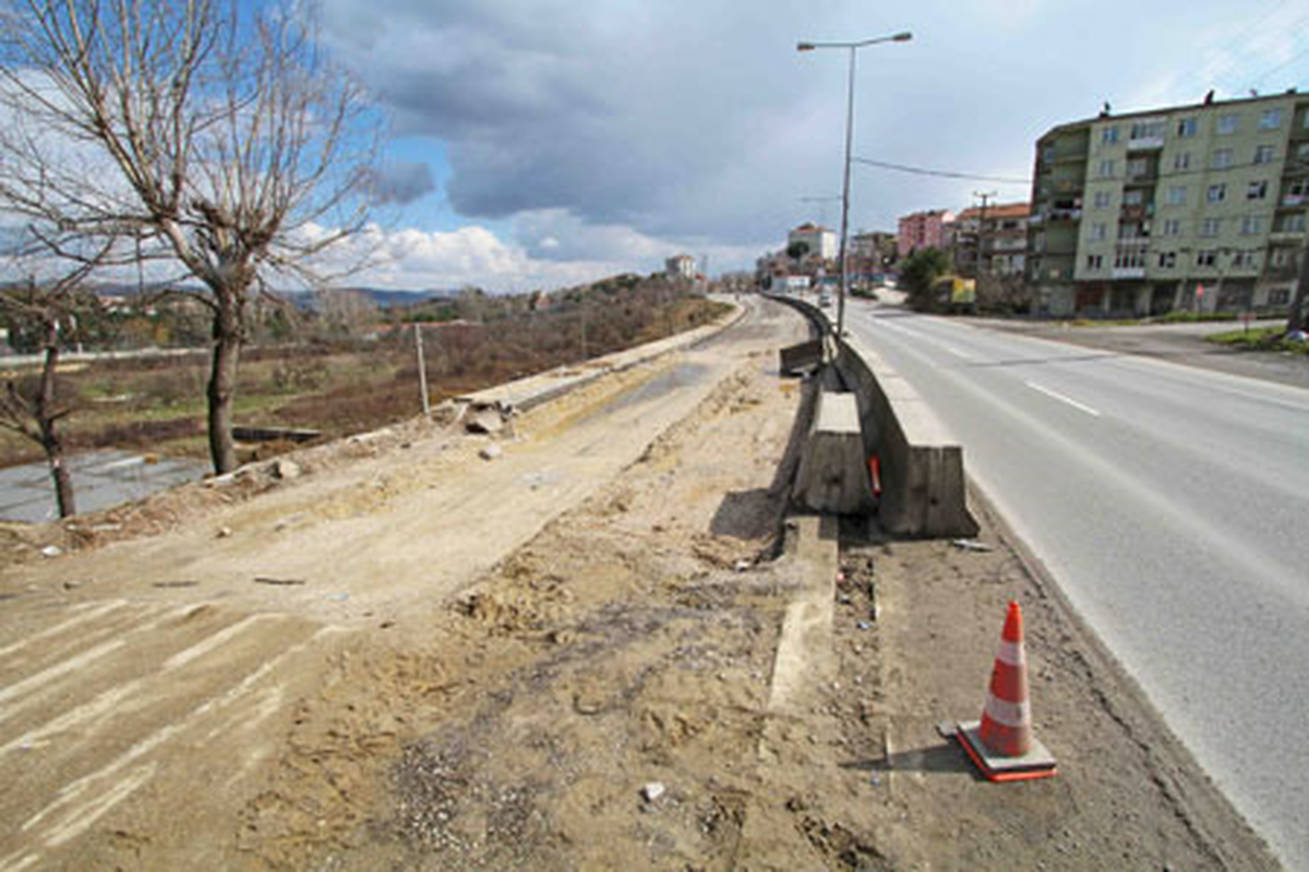 Sıra Köprü Direklerinde