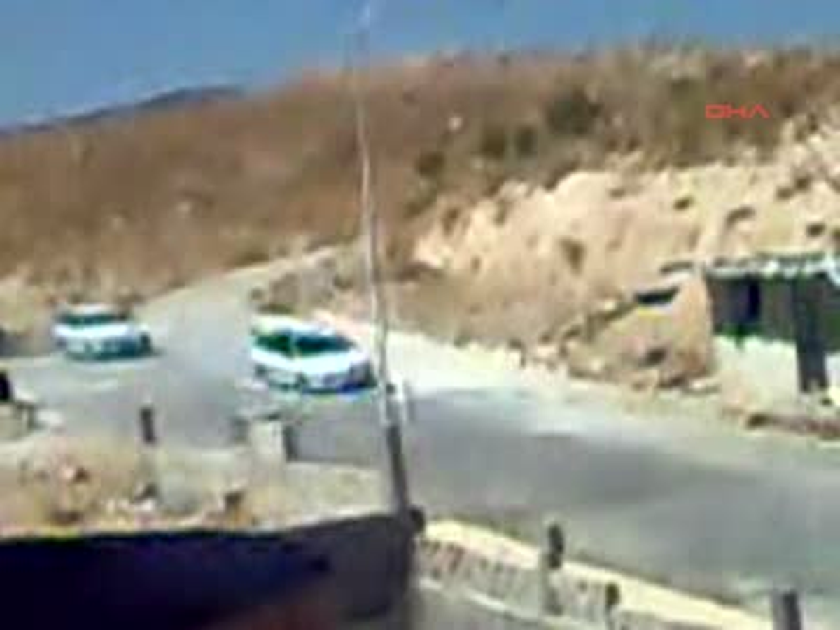 Suriye\'deki Konvoya Saldırı Kameralara Yansıdı