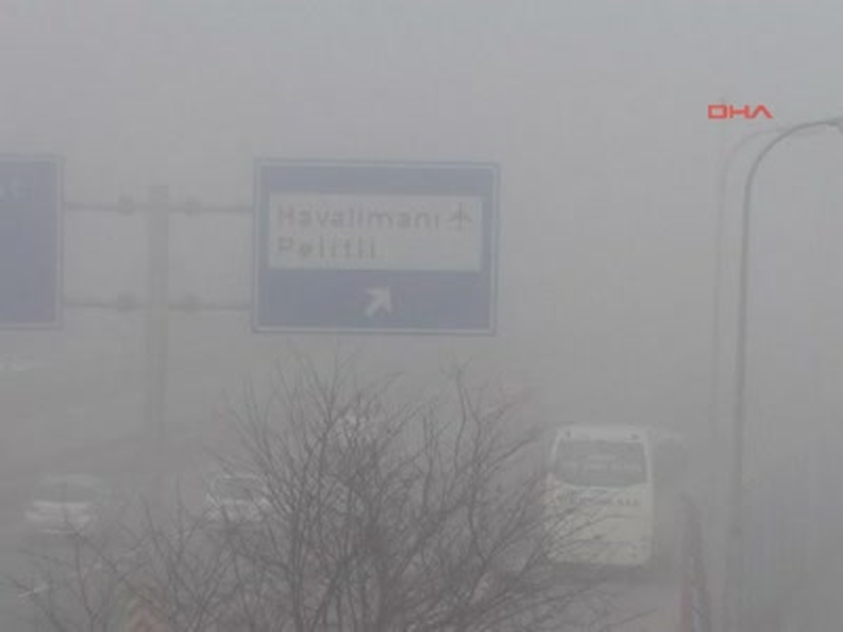 Trabzon\'da Yoğun Sis Uçak Seferi Yaptırmıyor