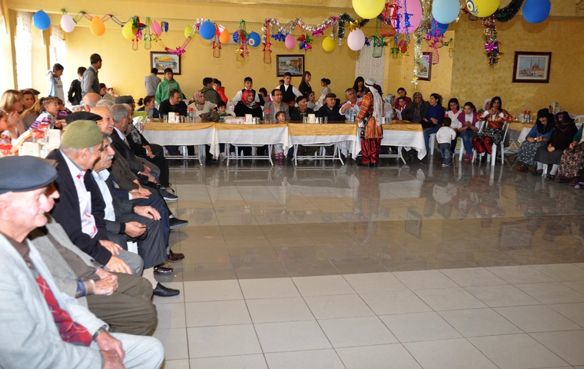 Yader\'den Huzurevine Ziyaret