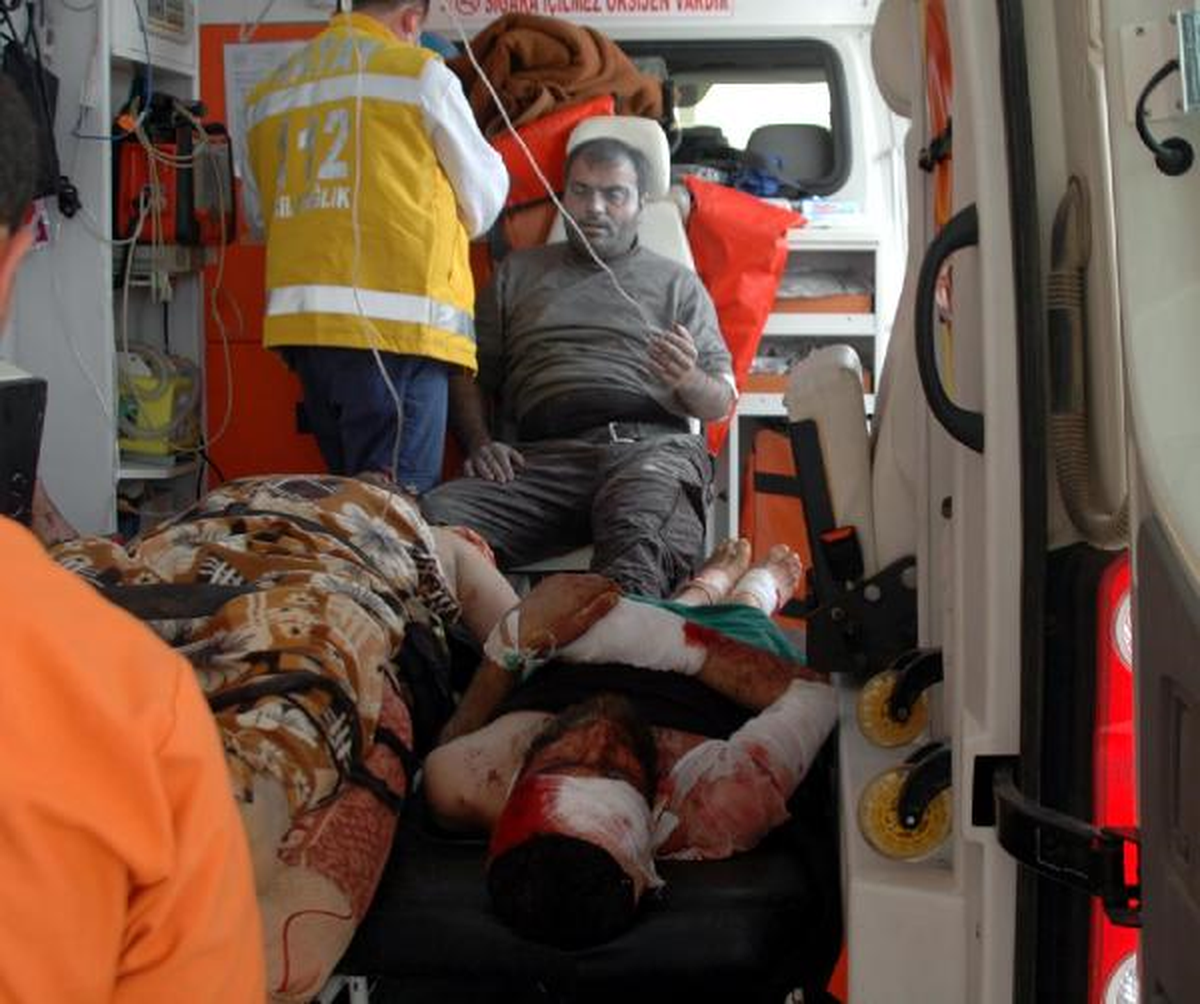 Yaralı 5 Suriyeli, Hatay\'a Sığındı
