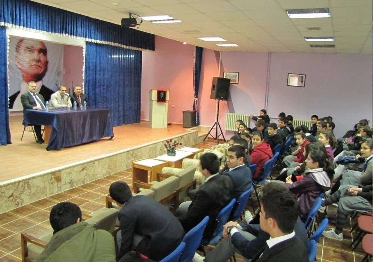 Yerköy\'de Öğrenciler Doktorluk Mesleği Hakkında Bilgi Aldı