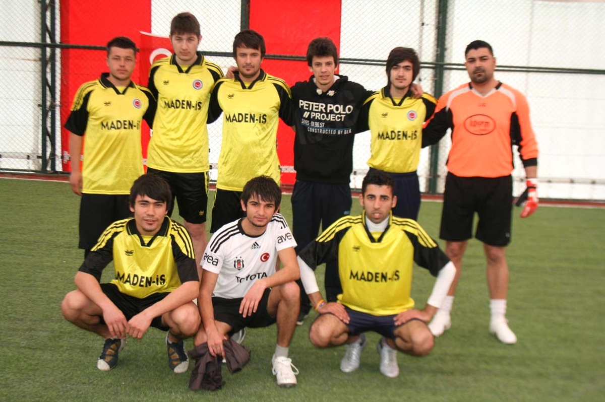 Çan Myo\'da Halı Saha Futbol Turnuvası Sona Erdi