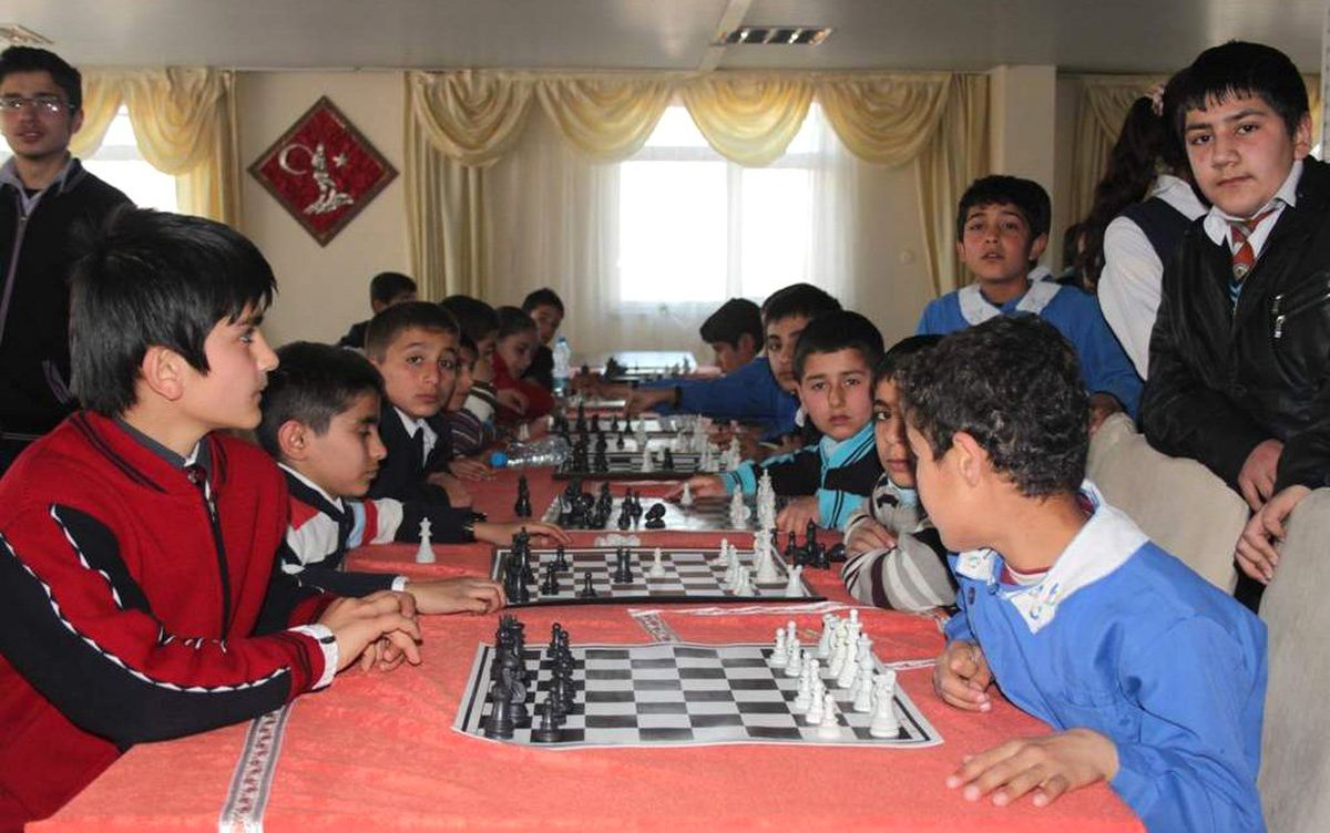Cizre\'de Satranç Turnuvası Düzenlendi