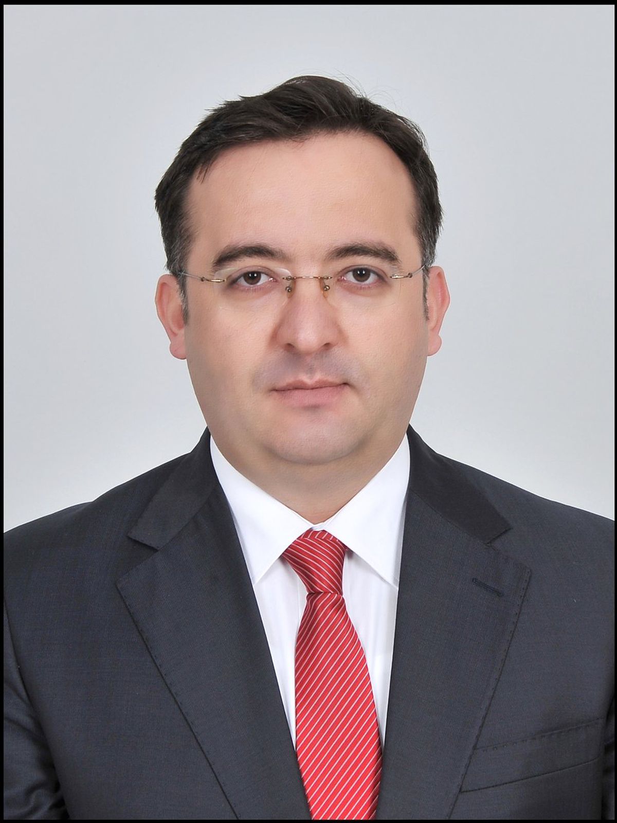 Dedeman Rize\'nin Genel Müdürü Cantuğ Beşgür Oldu

