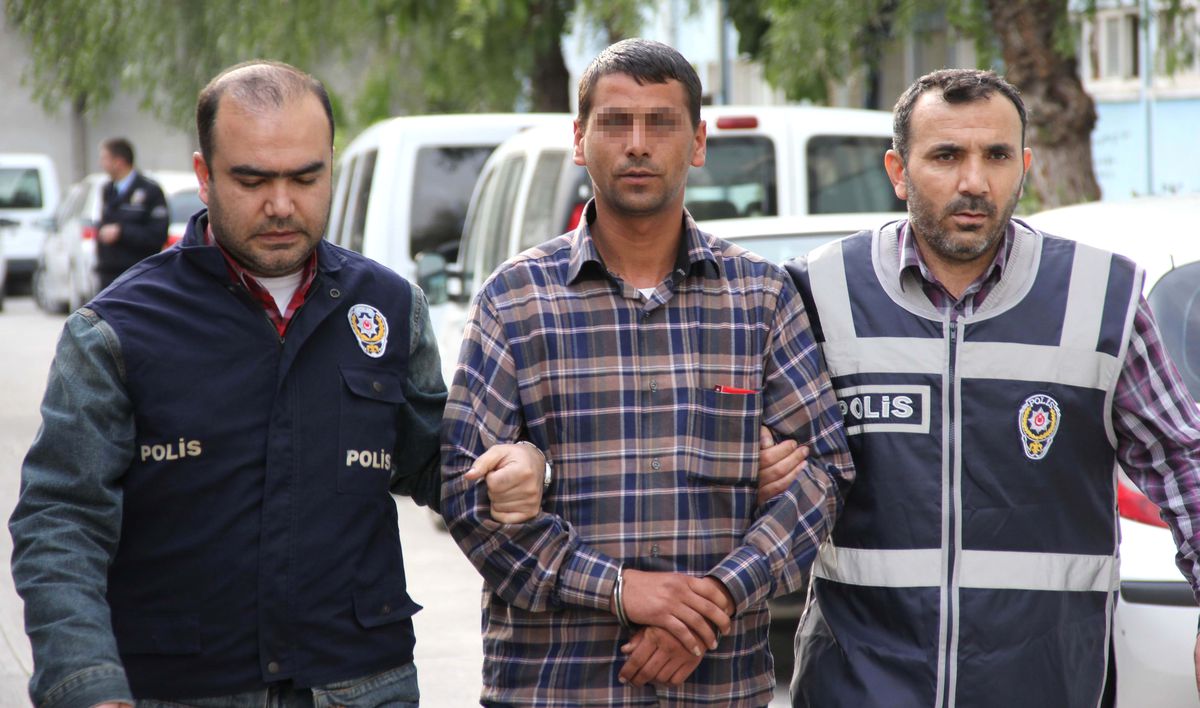Eski Eşine Silah Zoruyla Fuhuş Yaptırdığı İddia Edilen Koca Yakalandı