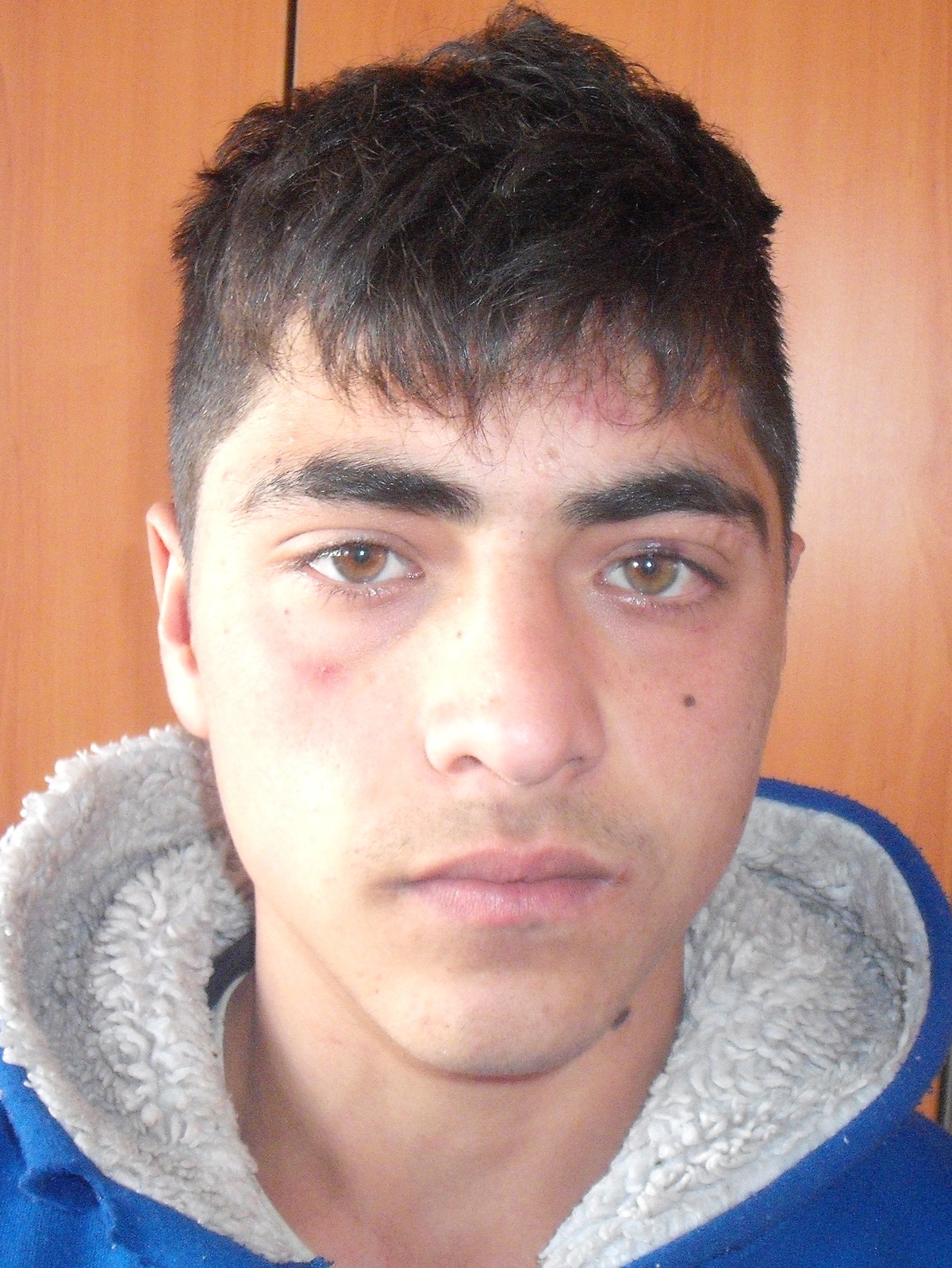 Evine Giren Hırsızları Odaya Kilitledi