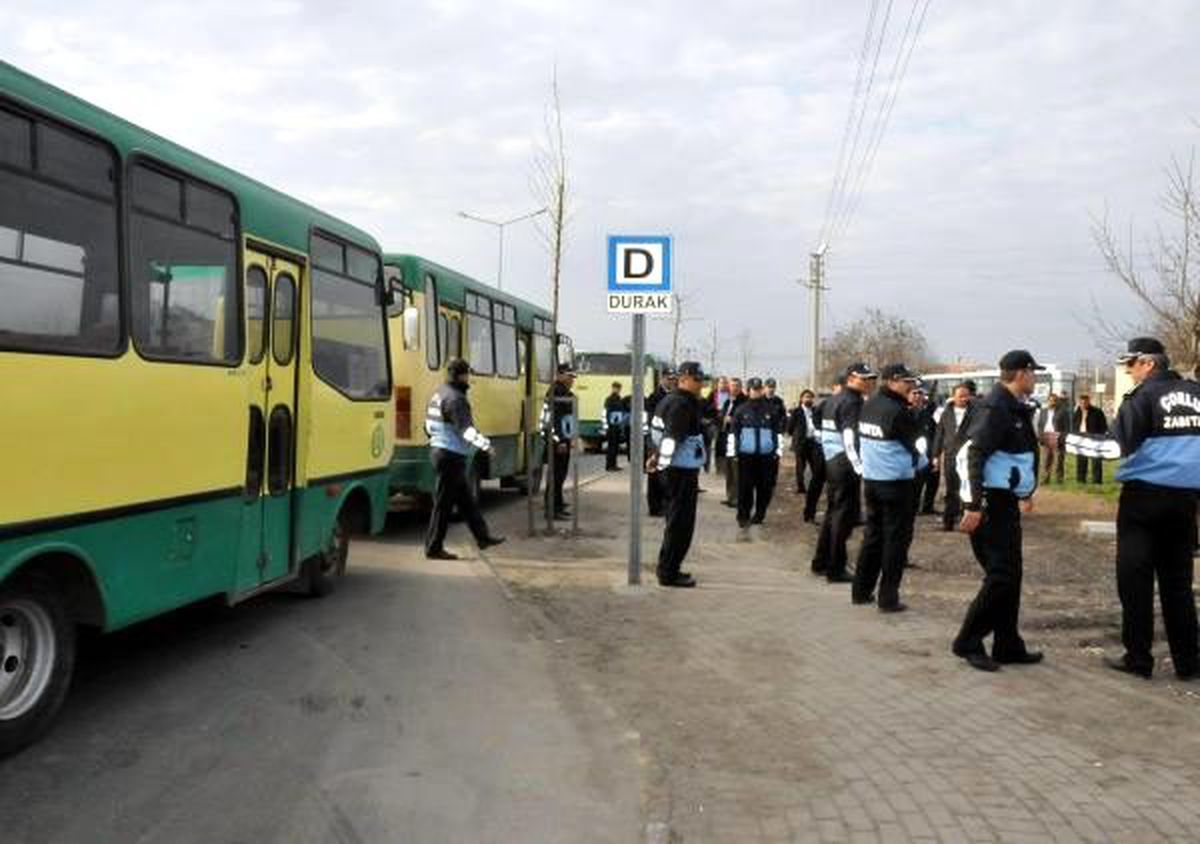 Halk Otobüsleri Trafikten Men Edildi