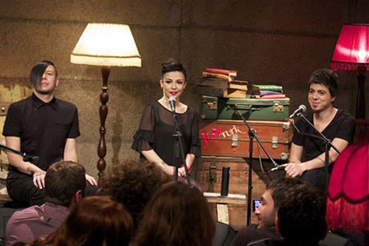 Joyturk Akustik\'in İlk Konuğu "Model"