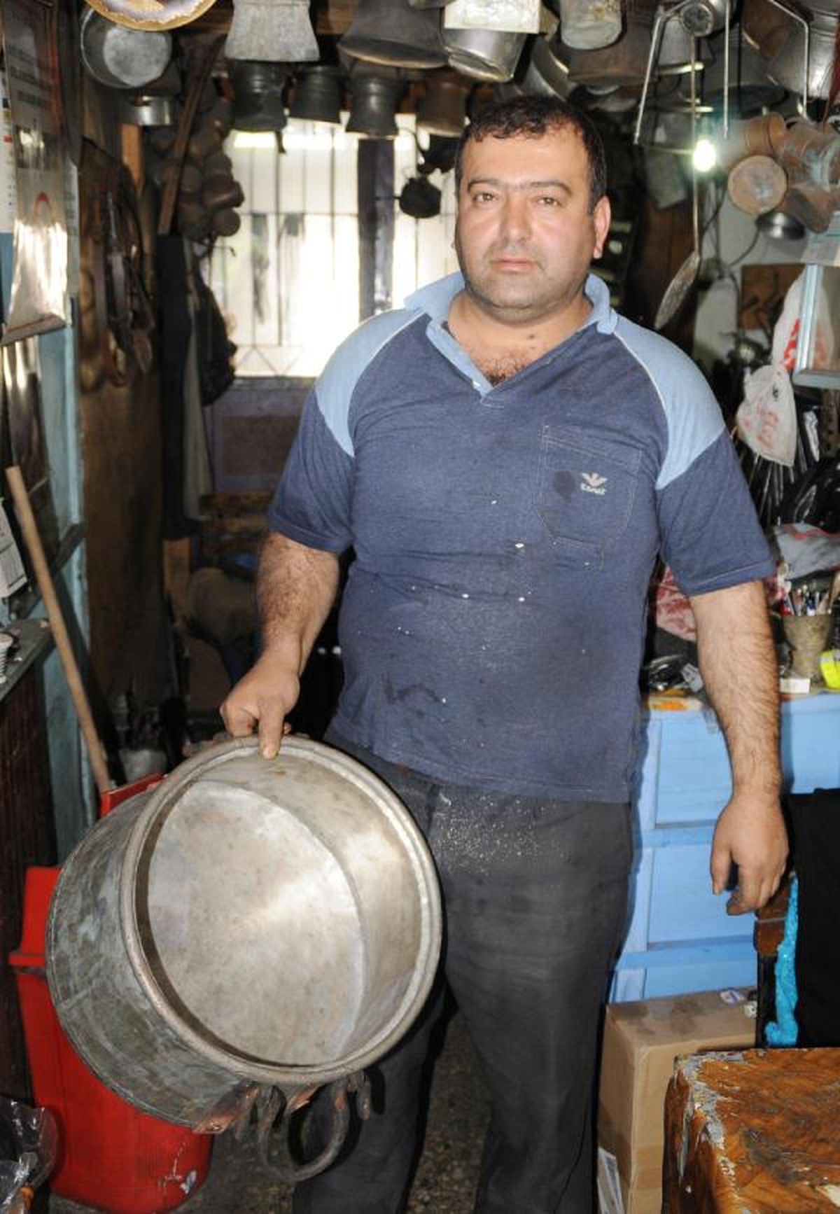 Kalaycıdan Kazan Çalan Hırsız Kameraya Yakalandı