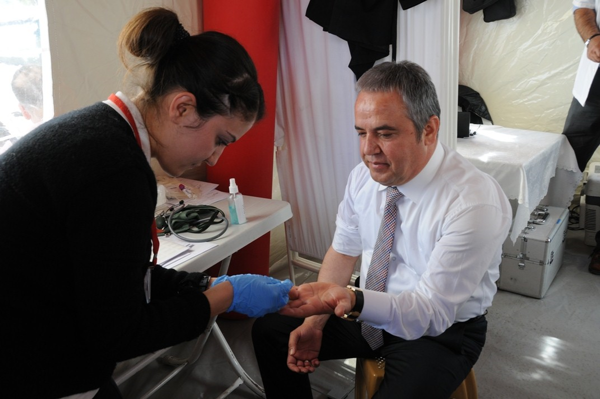 Konyaaltı Belediyesi, Kan Bağışı Kampanyası Düzenledi