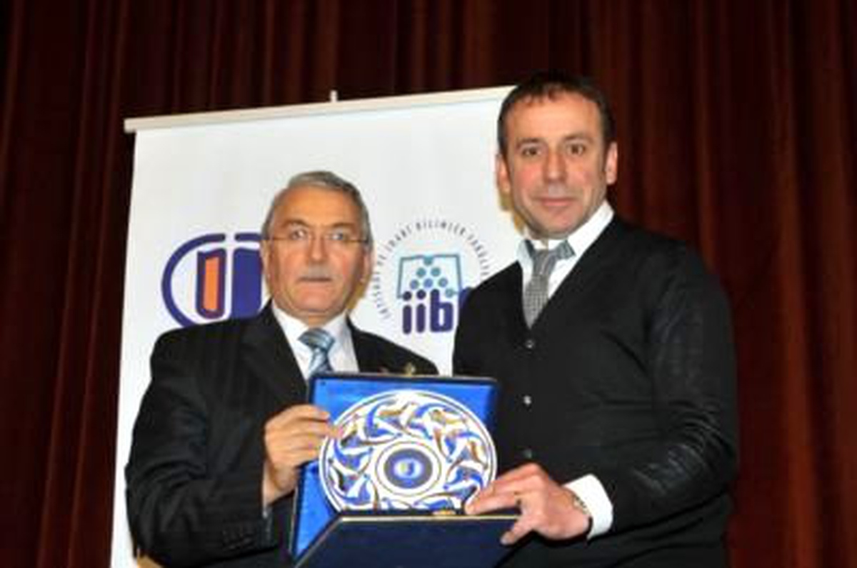 Milli Futbol Takımı Teknik Direktörü Avcı."Maçlarımızı Nerede Oynayacağımıza Oyuncularla Oturup...