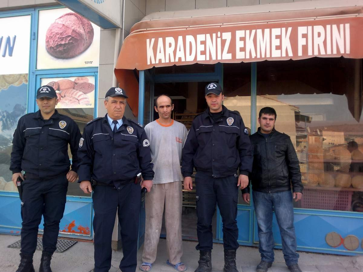 Polisler Esnafı Hırsızlık Vakalarına Karşı Uyardı