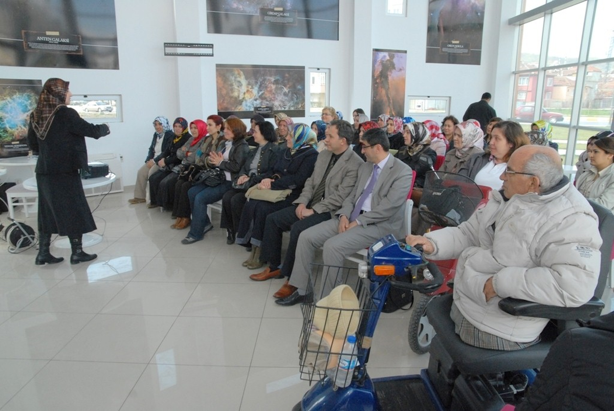 Sakarya'da 'Sevgiye Engel Yok' Seminerleri.....