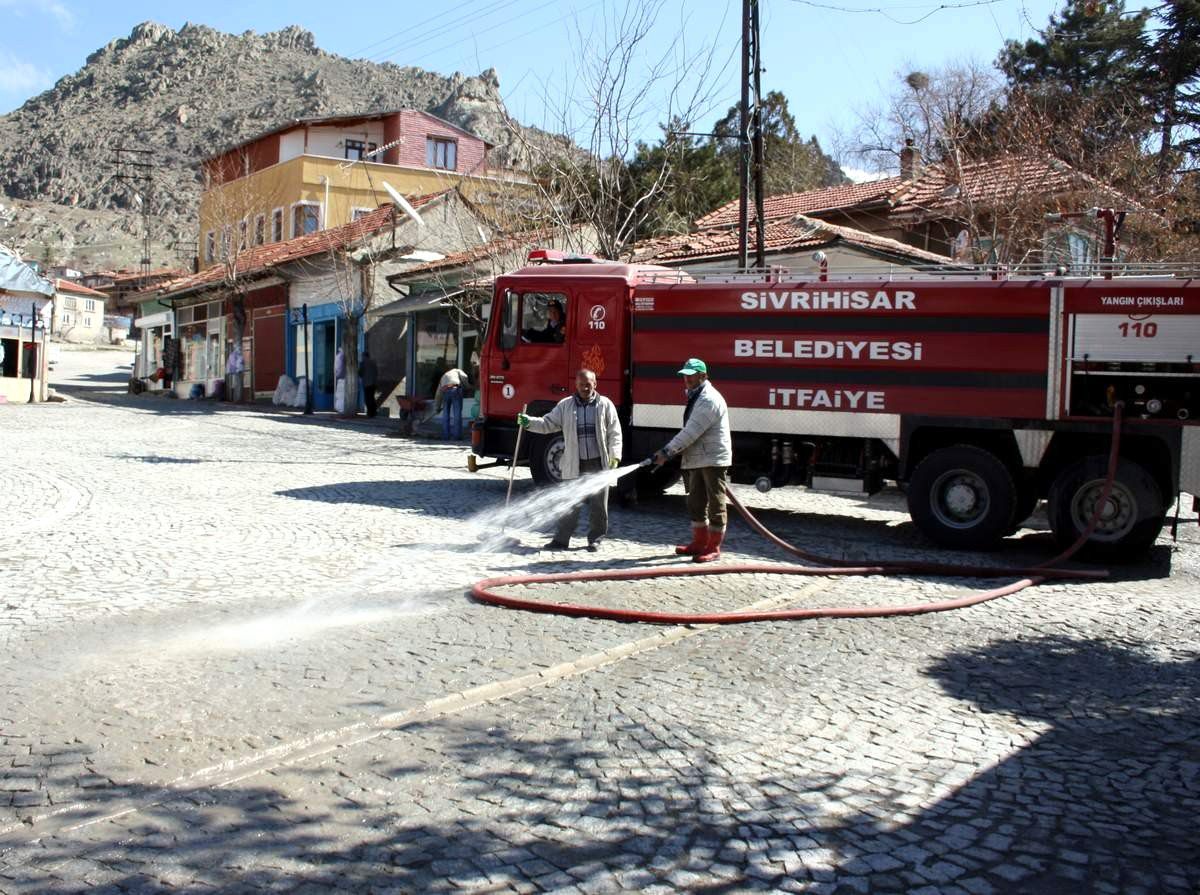 Sivrihisar Belediyesi'nden Bahar Temizliği