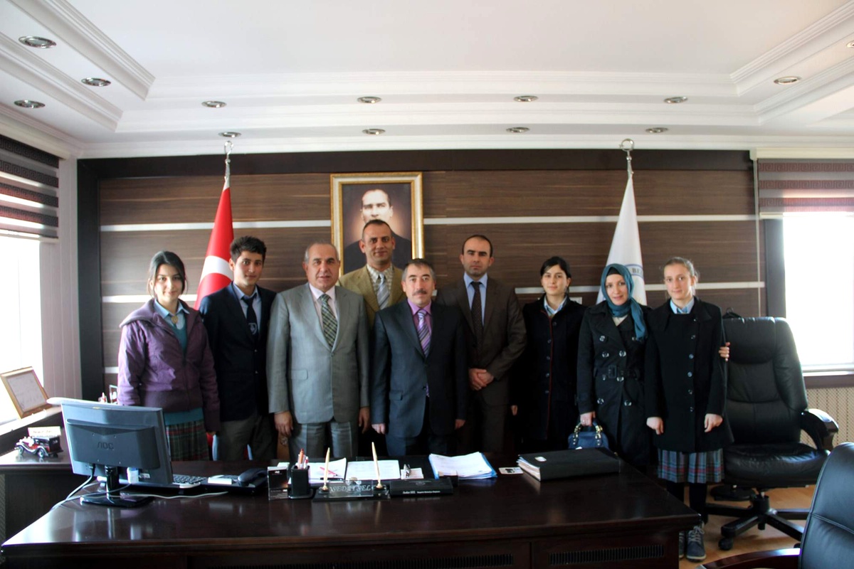Suşehri Lisesi İdarecileri Sedat Sel\'i Ziyaret Etti