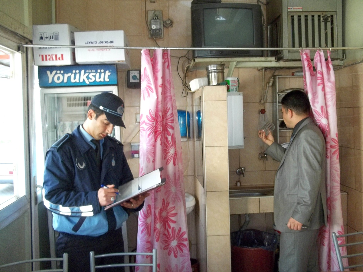 Tarsus Zabıta Ekiplerinden Lokantalara Denetim