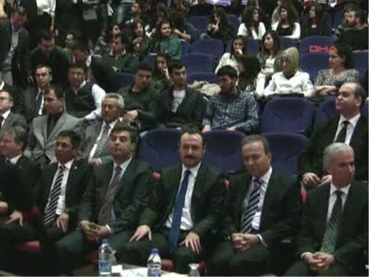 Üniversitede 4. Orta Anadolu Kariyer Zirvesi Toplantısı