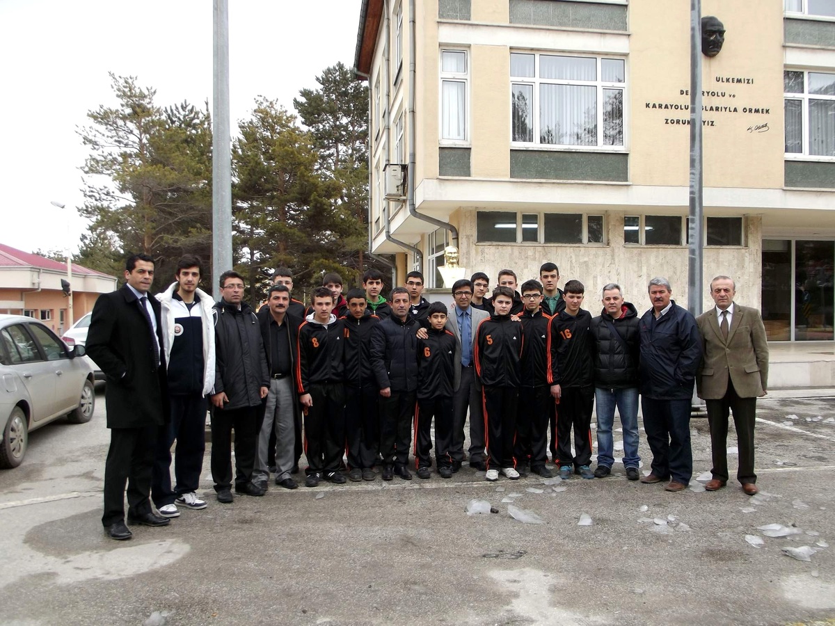 Yolspor Küçük Erkekler Basketbol Takımı Gümüşhane Yolcusu