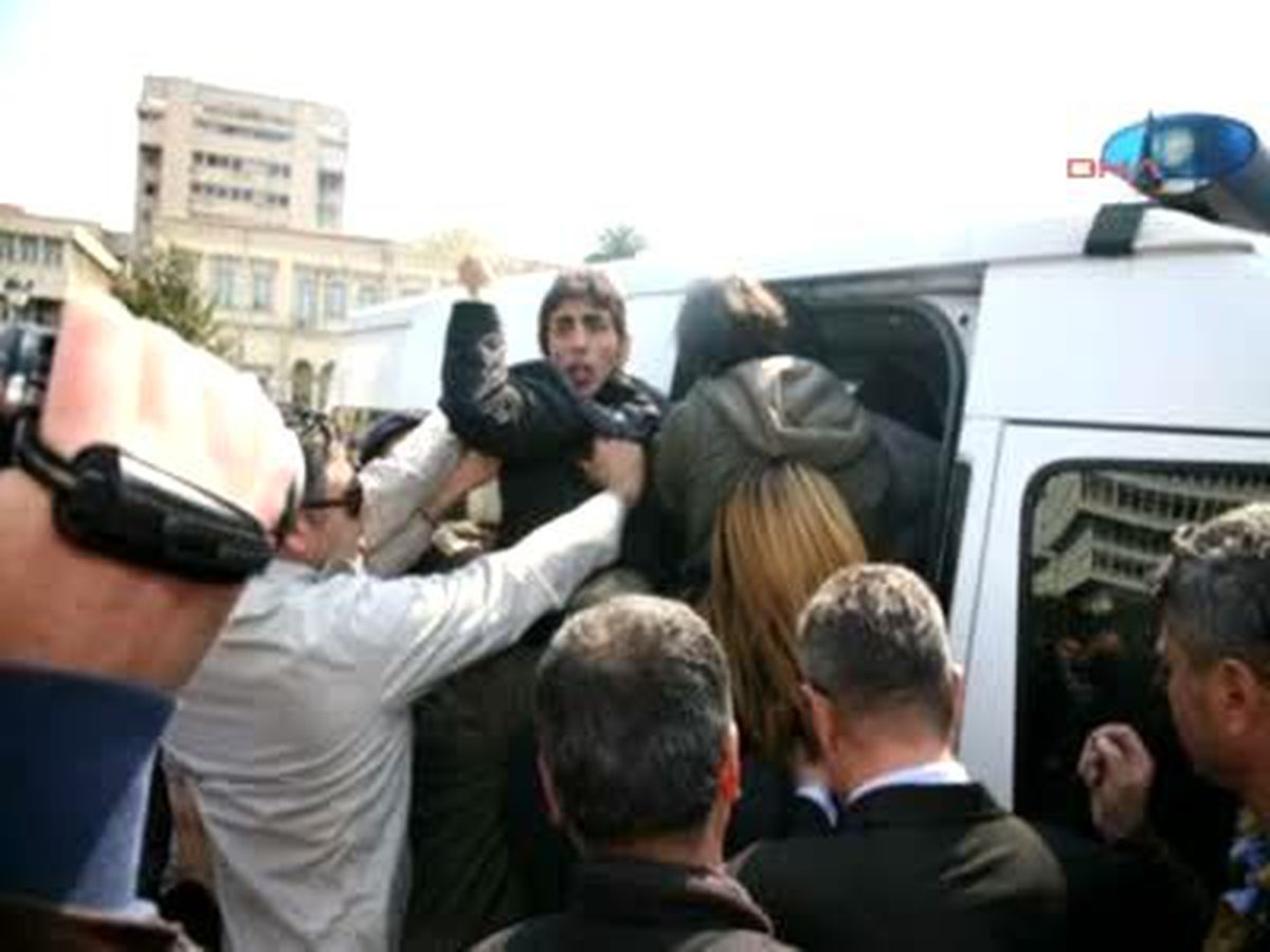 4+4+4 Eğitim Sistemini Protesto Eden Öğrencilere Polis Müdahale Ettı