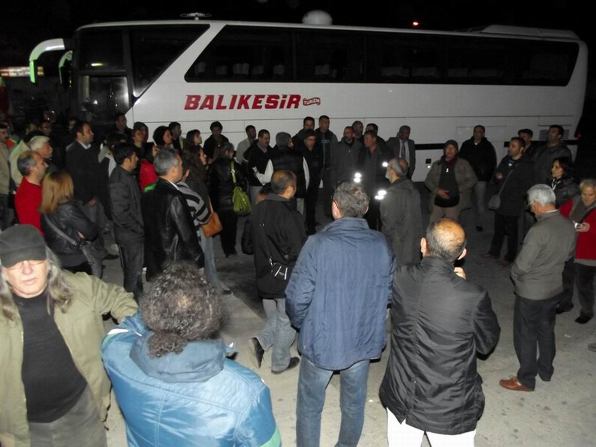 "4+4+4" Mitingi İçin Ankara\'ya Gitmek İsteyen Öğretmenler Yol Kesti