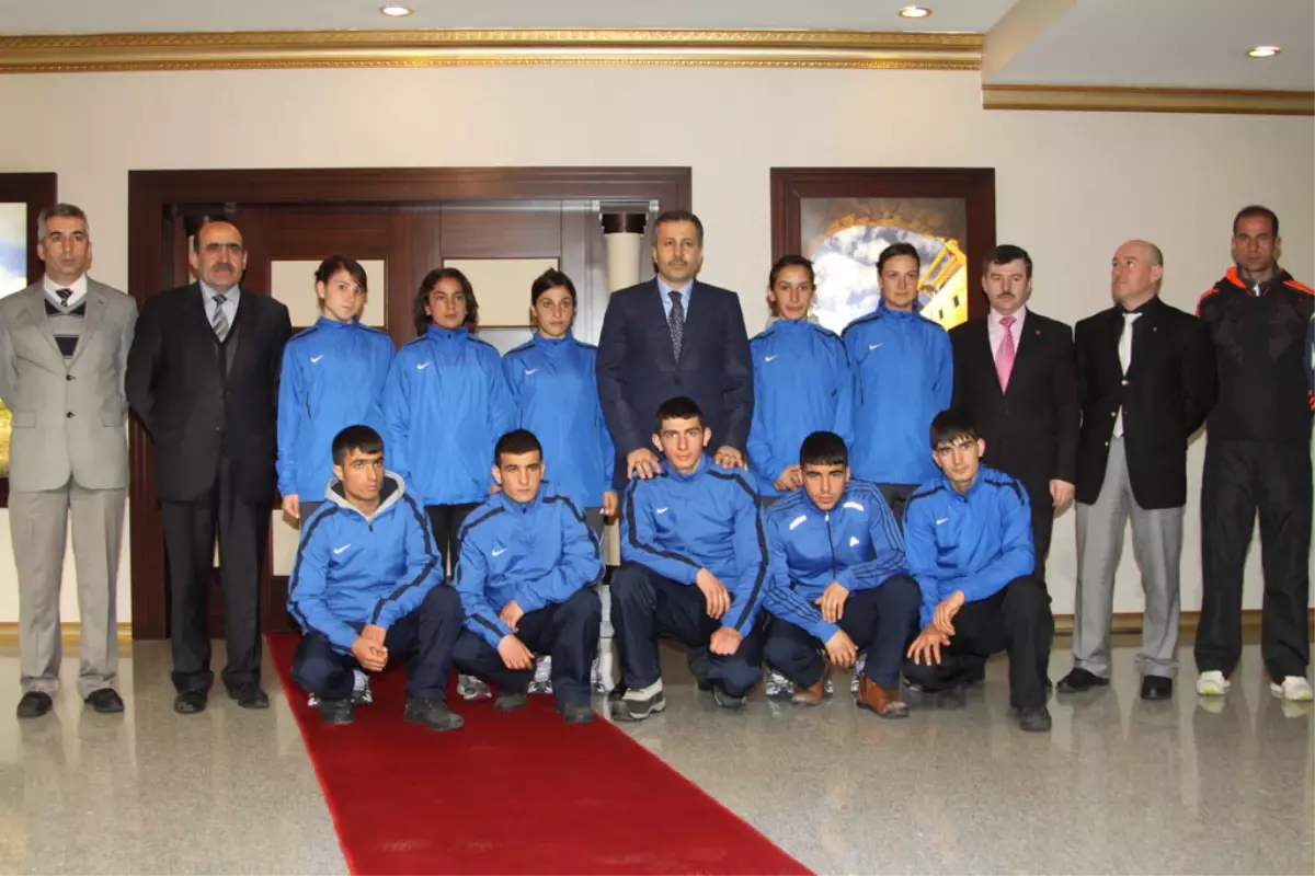 Ağrılı Atletlerin Büyük Başarısı