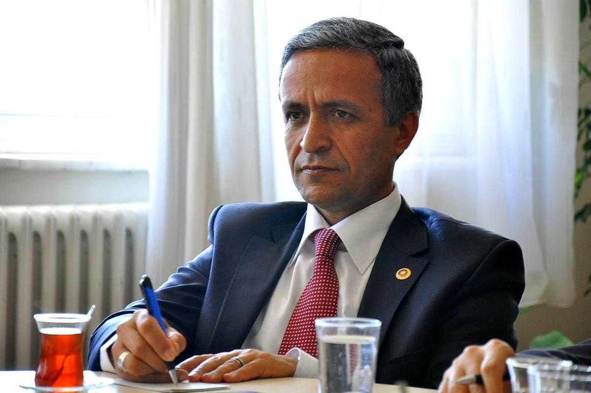 AK Parti\'li Yurttaş, Tiyatrolar Haftası\'nı Kutladı