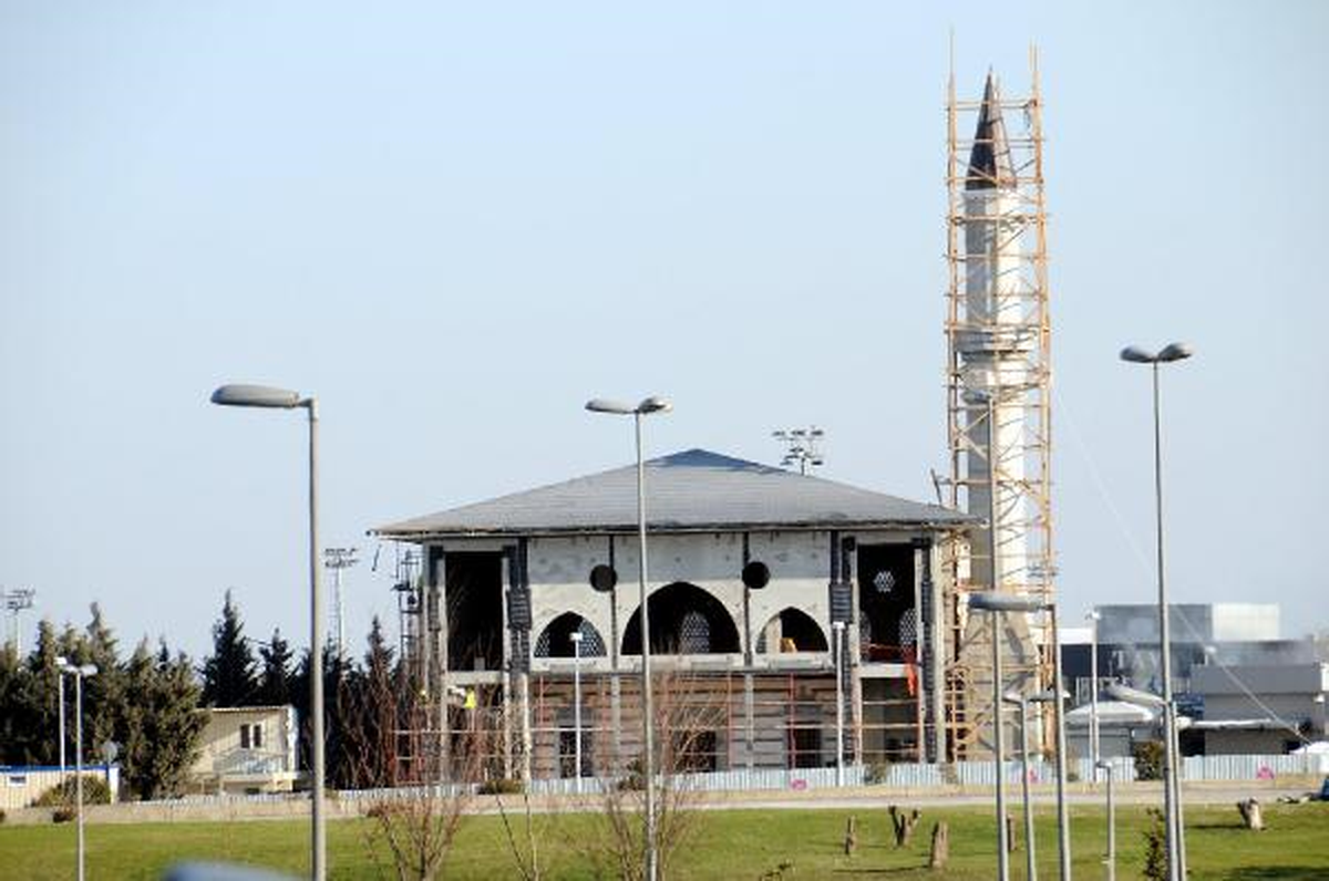 Atatürk Havalimanı Camisi Açılıyor