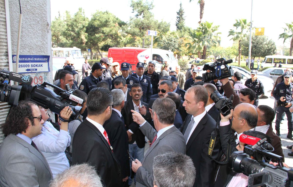 Bakan Günay\'dan Yeğenine \'İş\' İstedi