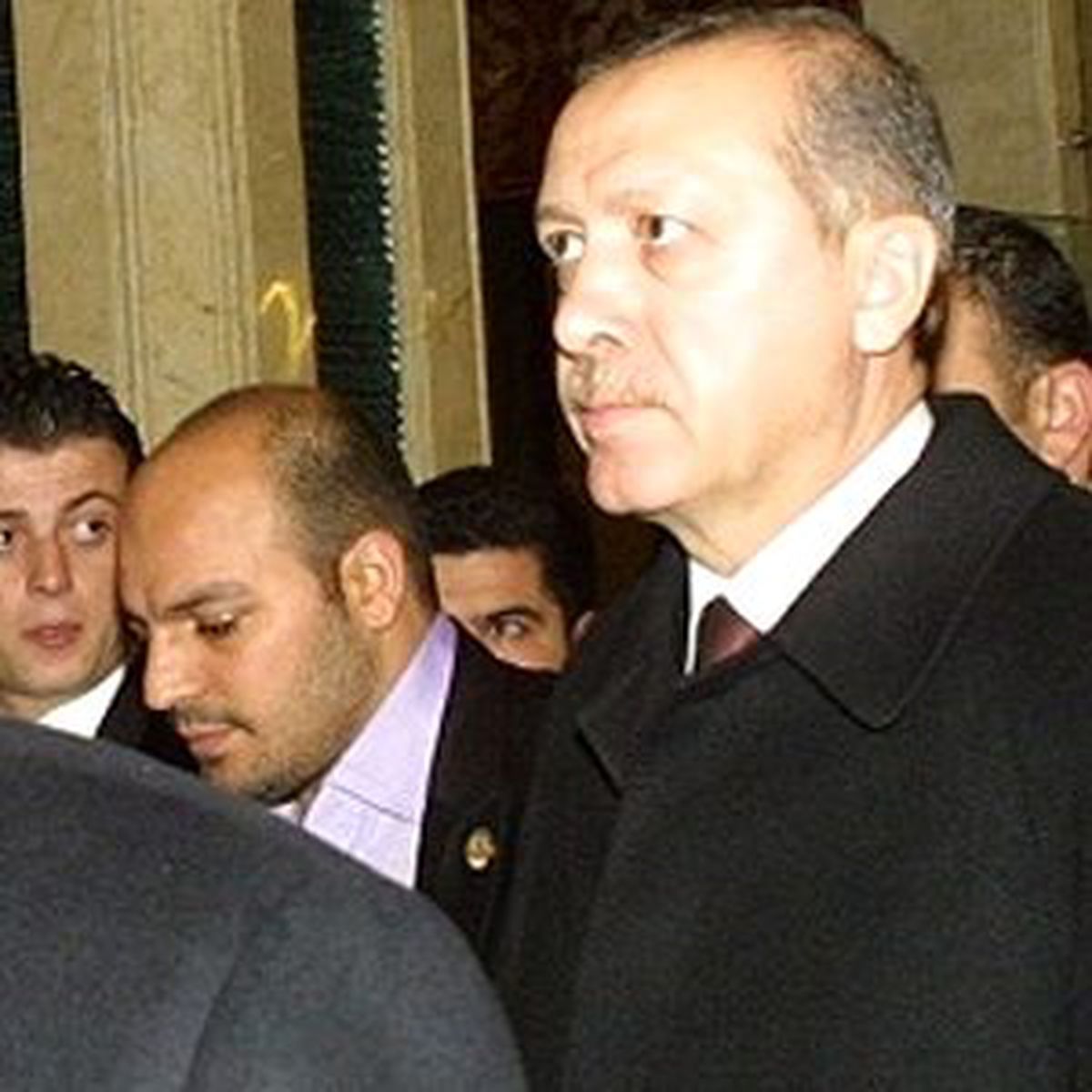Erdoğan-Ahmedinejad Görüşmesi Yarına Ertelendi