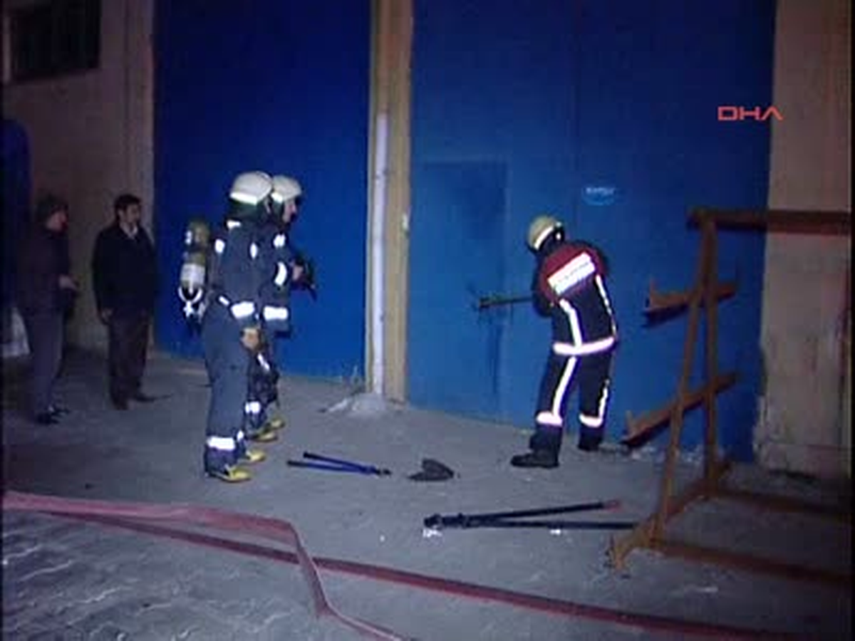 Esenyurt\'ta Depoda Yangın Çıktı