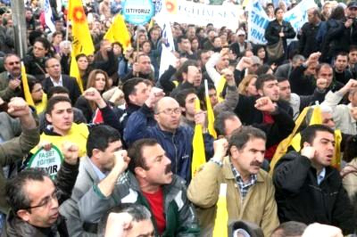 Gözaltına Alınan 74 Kişi Serbest Bırakıldı