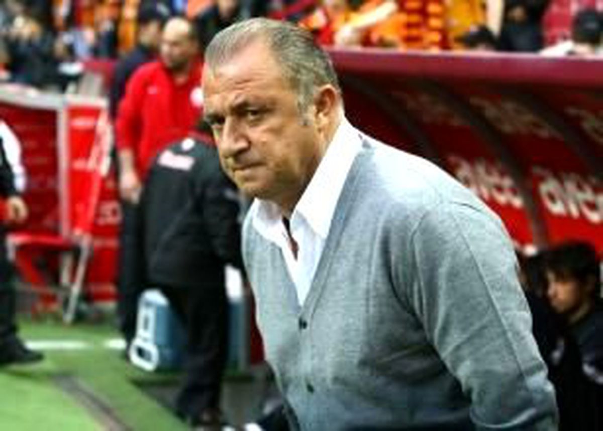 İki Yıl Daha Galatasaray\'da...