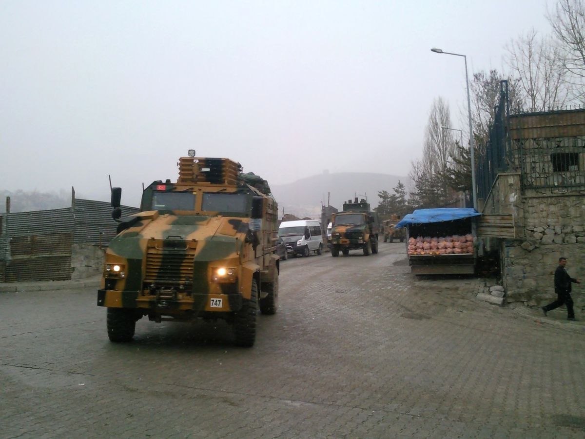 Irak Sınır Bölgesine Askeri Sevkiyat