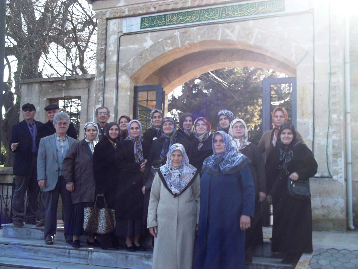 İzmit Belediyesi'nden Emeklilere İstanbul Turu