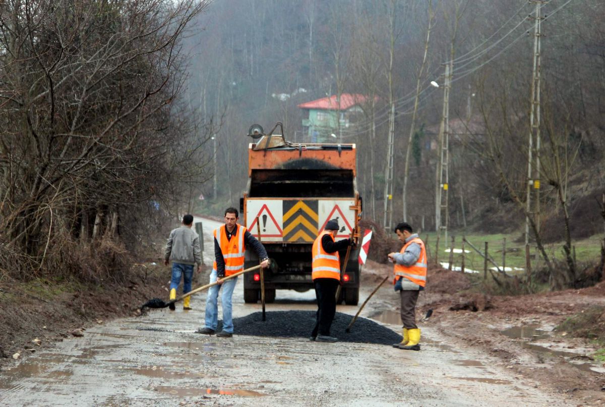 Karayolları Yama Çalışması Başlattı