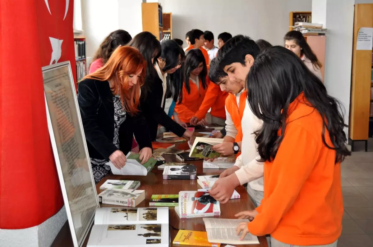 Kardelen Koleji Öğrencileri Kütüphane Ziyaretinde Bulundu